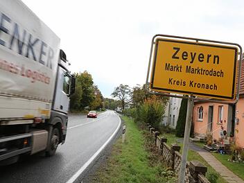 Der Grunderwerb für die Ortsumgehung  Zeyern schreitet voran.Archiv