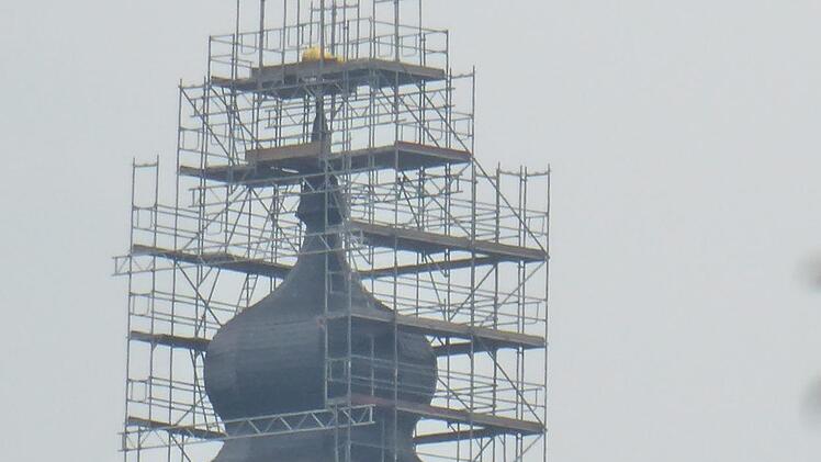 Der Turm der Vexierkapelle in Reifenberg ist eingerüstet. Foto: Heidi Amon