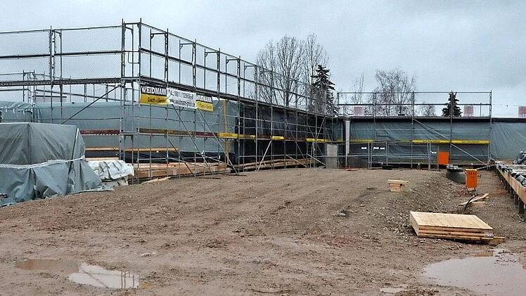 Die Baustelle der neuen Kindertagesstätte im Baugebiet Reihenzach an der Flughafenstraße Fotos: Bernhard Panzer