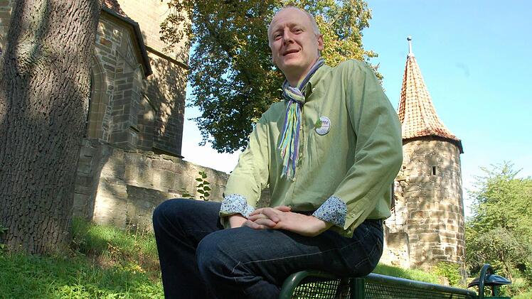 Er kennt die schönen Ecken in Bad Rodach und hat doch für vieles in der Stadt noch Verbesserungsvorschläge. Lars Otto will für das Zukunftsforum Bad Rodach Bürgermeister werden. Foto: Rainer Lutz