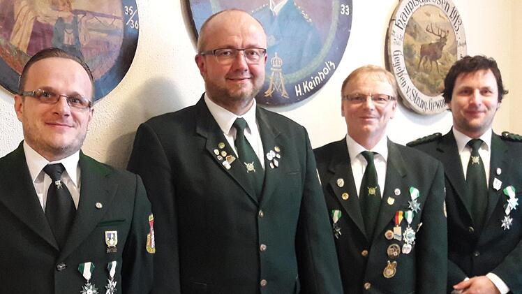 Der Vorstand: (von links) Patrick Lumpe (Sportleiter), Klaus Brückner (1. Schützenmeister), Roland Dömling (2. Schützenmeister) und David Betzer (Schatzmeister). Hartmut Hessel
