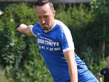 Tekin Atar und der ATSV Forchheim wollen auf direktem Weg zurück in die Kreisklasse. Sportfoto Zink