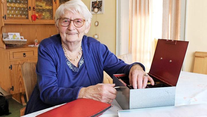 Für Eleonore Kahl war es eine Ehrensache, ihre Aufgabe gewissenhaft zu erfüllen. Foto: Evi Seeger