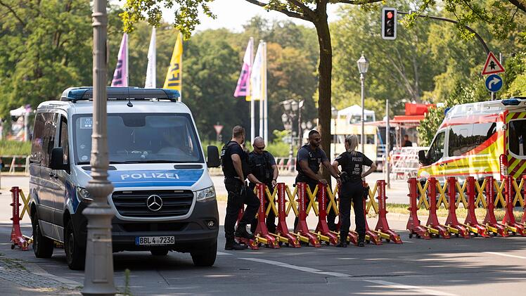 Demonstration "Rave The Planet Parade 2026"