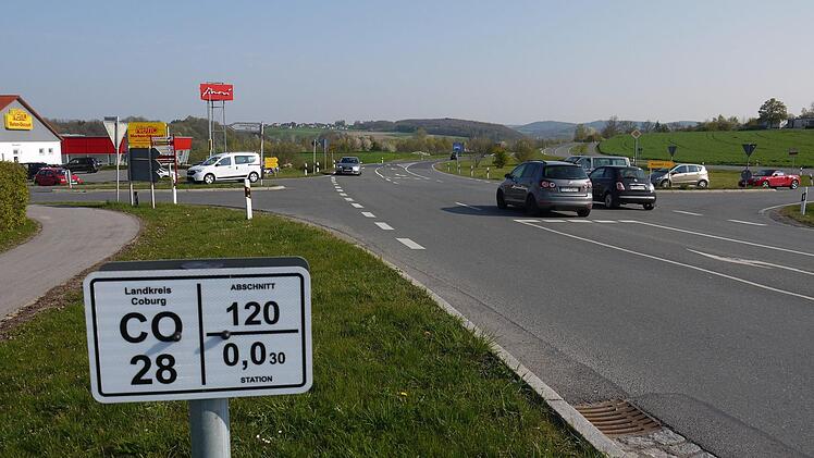 Knoten-Punkt: Auch weil an der "Netto-Kreuzung" viele Unfälle passieren, wird dort im kommenden Jahr ein Kreisel gebaut. Foto: Berthold Köhler