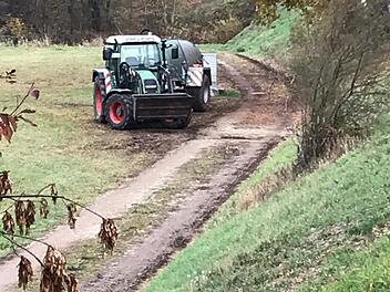 Das Abwasser wird in eine Güllefass gepumpt und zur Kläranlage nach Traindorf gefahren. Foto: privat