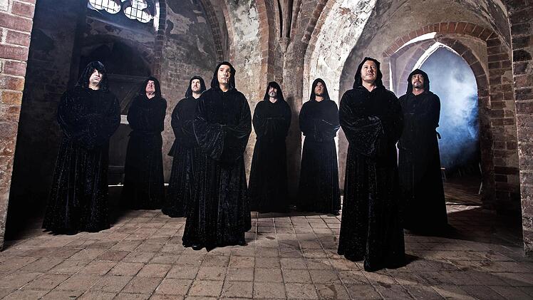 Die Gruppe Gregorian mischt gregorianische Gesänge mit Rock- und Popmusik.