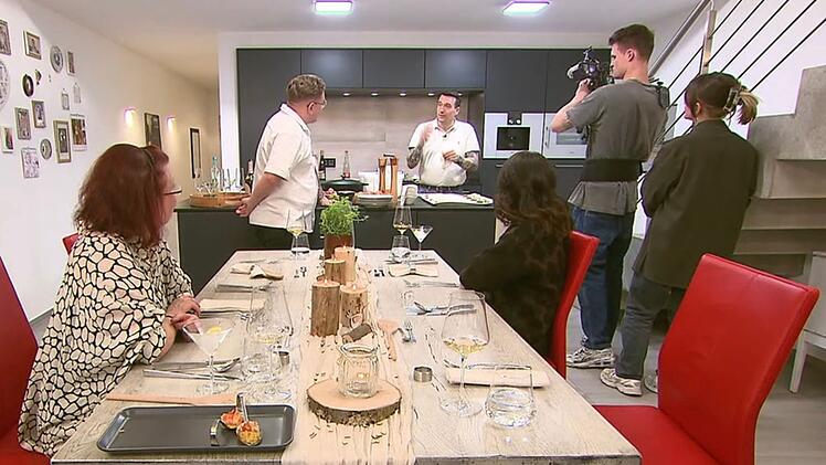 An Tag 3 in Karlsruhe trifft sich die "Dinner"-Runde bei Freddy.
