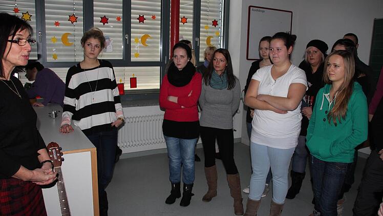 Jutta Helbig dankte den Akademie-Schülerinnen.