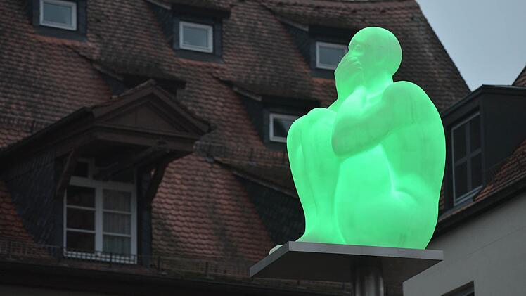 Dieses Kunstwerk an deren Oberen Mühlbrücke möchten interessierte Kreise für Bamberg dauerhaft erwerben. Der Skulpturenweg würde dann aus sieben Exponaten bestehen. Foto: Ronald Rinklef