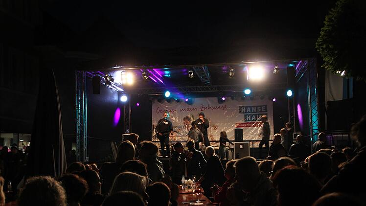 Auch auf der Marktplatzbühne war einiges geboten. Foto: Ulrike Müller