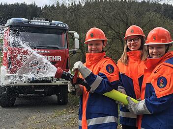 Auch die Jugendfeuerwehr wird für ihr Engagement mit freiem Eintritt in die Ludwigsstadter Bäder belohnt. Foto: Veronika Schadeck