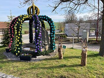 Ahorn: Osterbrunnen-Saison eröffnet