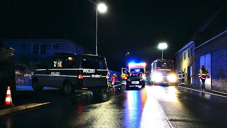 Bei einem schweren Unfall in Kleinochsenfurt im Kreis W&uuml;rzburg kam eine 82-J&auml;hrige ums Leben. Foto: News5/H&ouml;fig