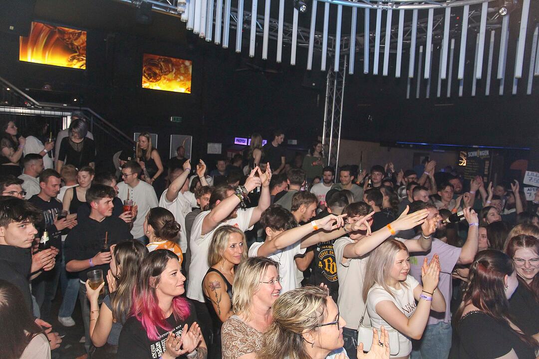 RADSPITZ live im Schwingen Nightlife