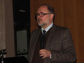 Bürgermeister Robert Herrmann bei seiner letzten Bürgerversammlung