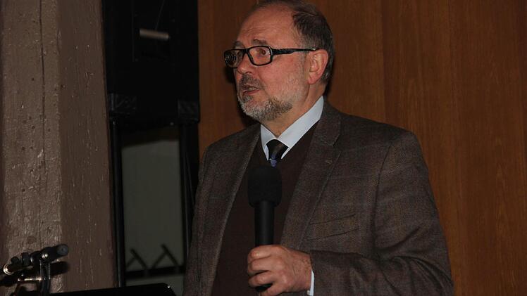 Bürgermeister Robert Herrmann bei seiner letzten Bürgerversammlung