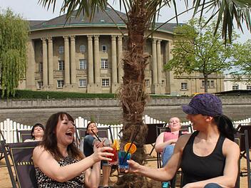 Den Stadtstrand soll es auch 2015 wieder geben. Foto: Mäuser/Archiv