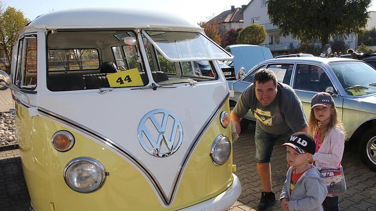 Erstes Oldtimertreffen anlässlich der Kirchweih in Untersiemau Foto: Michael Stelzner