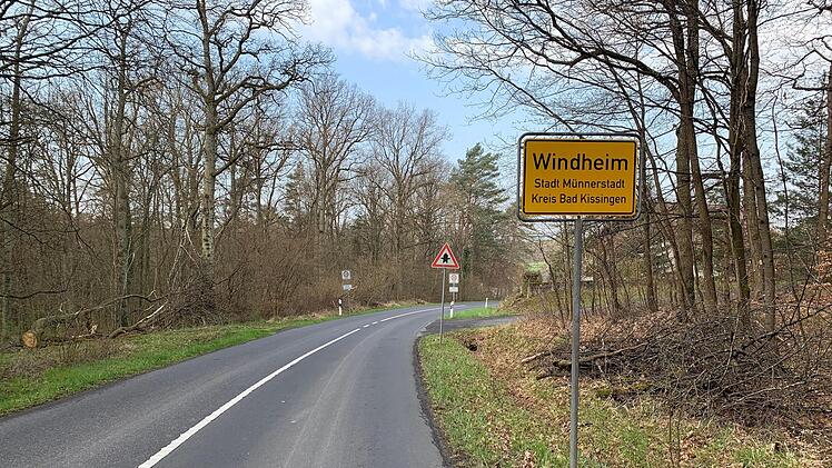 Auf der abschüssigen Straße nach Windheim wird zu schnell gefahren. Das hat eine Messung der Stadt jetzt bestätigt. Foto: Thomas Malz