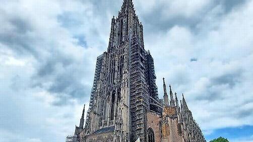 6000 Blasmusiker aus ganz Deutschland boten ein spektakuläres Gemeinschaftskonzert vor dem Ulmer Münster.