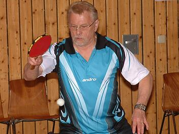 Dieter Barobek spielt mit der TS Kronach II in der neuen Saison in der 1. Kreisliga um Punkte, nachdem die "Zweite" der Turschnerschaft freiwillig aus der 3. Bezirksliga abgestiegen ist. Foto: Hans Franz