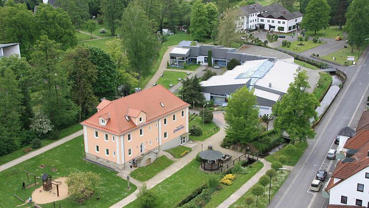 Musikschule und Georgi-Halle. Foto: Ralf Ruppert