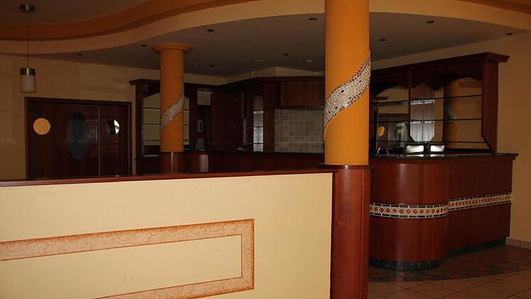 Erheblicher Investitionsbedarf: Der Gastraum steht leer. Foto: Ulrike Müller