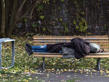 In Berlin ist ein Obdachloser in der Nacht auf Sonntag bei Minusgraden gestorben. Symbolfoto: Soeren Stache/dpa