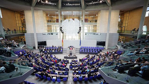 Bundestag beschlie&szlig;t Abschaffung des Kinderreisepasses