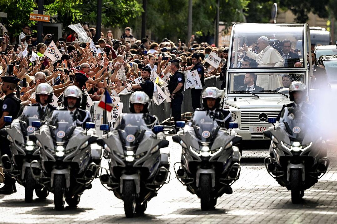 Papst Leo XIV. besucht Frankreich
