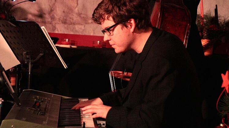 Pianist Alexander Feil