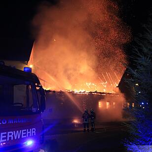 Scheune in Frensdorf brennt nieder