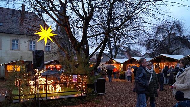 Weihnachtsmarkt in Breiteng&uuml;&szlig;bach Foto: Joseph Beck