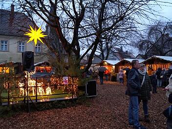 Weihnachtsmarkt in Breiteng&uuml;&szlig;bach Foto: Joseph Beck