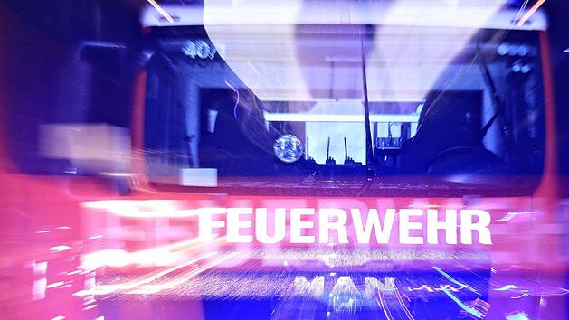 Eine Waldhütte in Wassertrüdigen (Landkreis Ansbach) ist abgebrannt. Symbolfoto: Ferdinand Merzbach