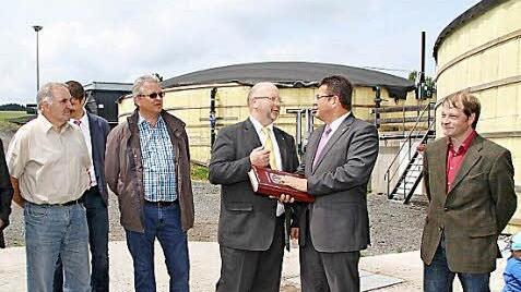 Auch die Biomasseanlage Gössersdorf schaute sich Staatssekretär Pschierer (Zweiter von rechts) an.