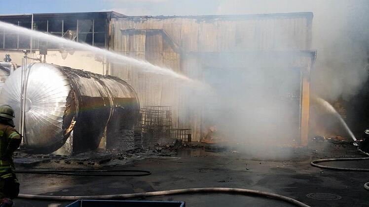 Feuer in einem Gebäude der Brauerei Kaiserdom in Gaustadt Foto: Ronald Rinklef