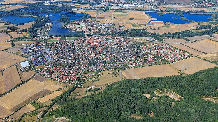 Dieses Bild von Sand hat Ingo Bäuerlein aus einem Flugzeug heraus gemacht. Mit einer Drohne wäre das nicht erlaubt: Denn für gewerbliche Zwecke darf man mit der Drohne nur 100 Meter hoch fliegen. Nun soll die Grenze auch für die private Nutzung eingeführt werden.  Foto: Ingo Bäuerlein