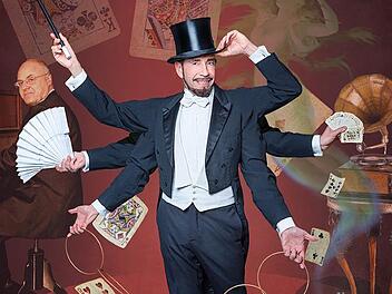 Marcelini und Thomas Meyer bieten &bdquo;Goldene Variet&auml;ten&ldquo; in ihrer 20er-Jahre-Revue.