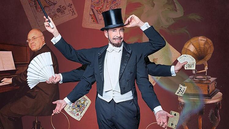 Marcelini und Thomas Meyer bieten &bdquo;Goldene Variet&auml;ten&ldquo; in ihrer 20er-Jahre-Revue.