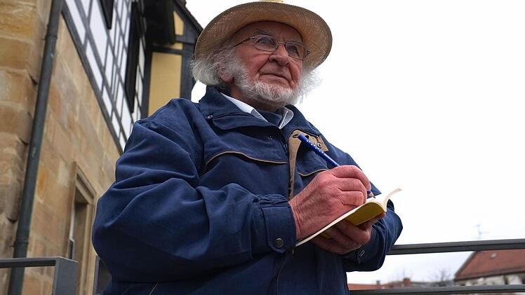 Von Bamberg fasziniert: Hans-Manfred Milde, der hier schon viele Märchen ersann. Fotos: Thomas Rinke