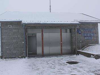 Vom Hochbehälter Tschirn aus werden künftig auch die Ortsteile Birnbaum, Neufang und die Gemeinde Wilhelmsthal mit Wasser versorgt.