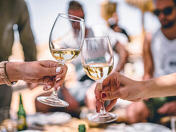 Tegut startet dringenden Wein-Rückruf - "Flaschen vorsichtig ausgießen"
