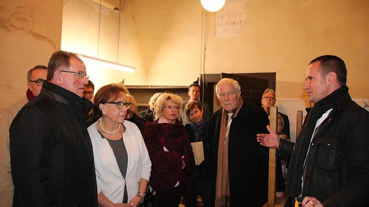 Eindrücke von der Sondersitzung des Bezirkstages in Aschach mit Besichtigung des Schlosses. Foto: Ralf Ruppert