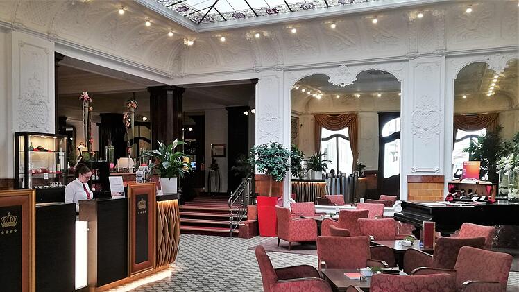 Blick in die im Jugendstil gestaltete Rezeption Sigismund von Dobschütz