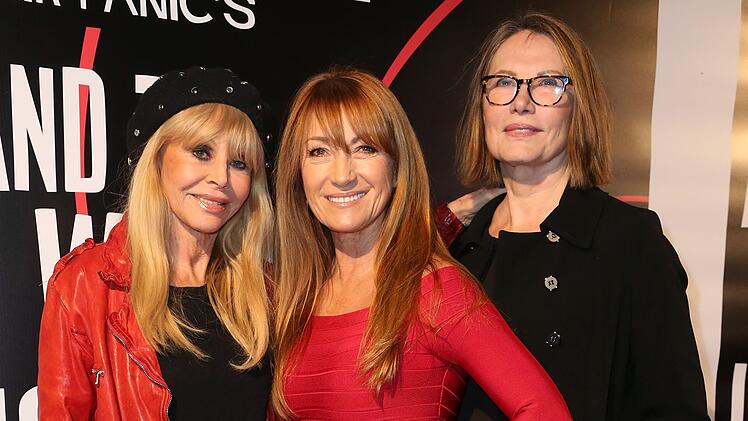 Drei Schauspielerinnen, die als Bind-Girls ber&uuml;hmt wurden: (von links) Britt Ekland, Jane Seymour und Maud Adams bei einer Premiere 2017.