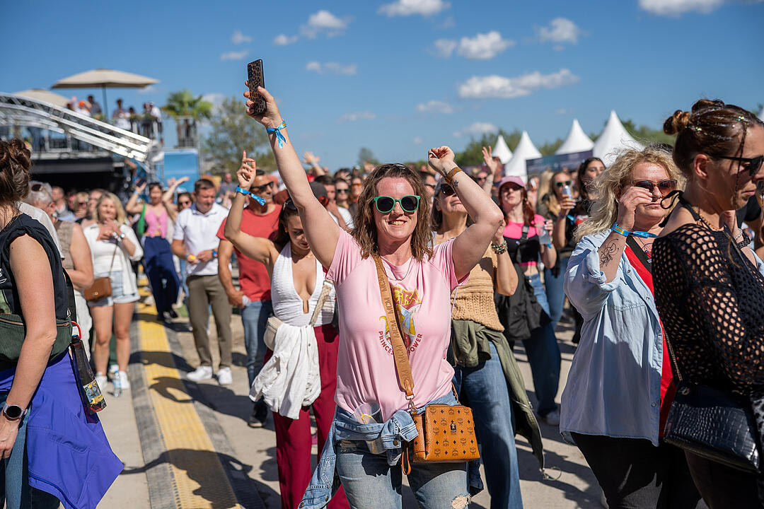 Das Sommerfestival f&uuml;r alle, die feiern, tanzen und einfach gl&uuml;cklich sein wollen!