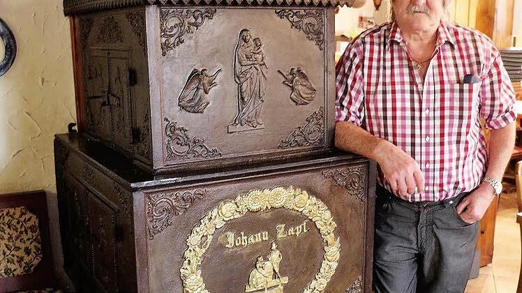 Der Ofen in voller Schönheit Foto: Gerd Fleischmann