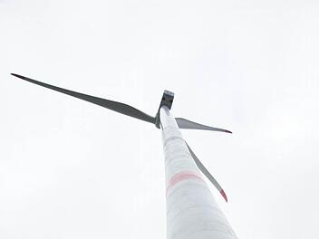In Sulzthal soll eine Windkraftanlage entstehen.Foto: Archiv/ Arkadius Guzy